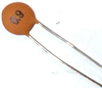 0,9p/50V NPO, RM=2,54, keramický kondenzátor (J000B) Rychlé Dodání